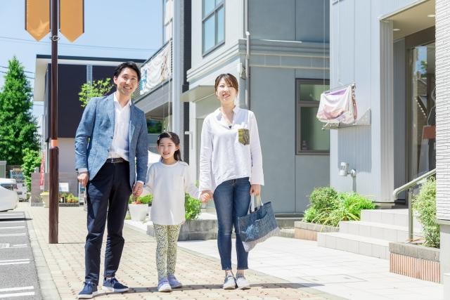 郡山市内で家を建てようと検討中の家族